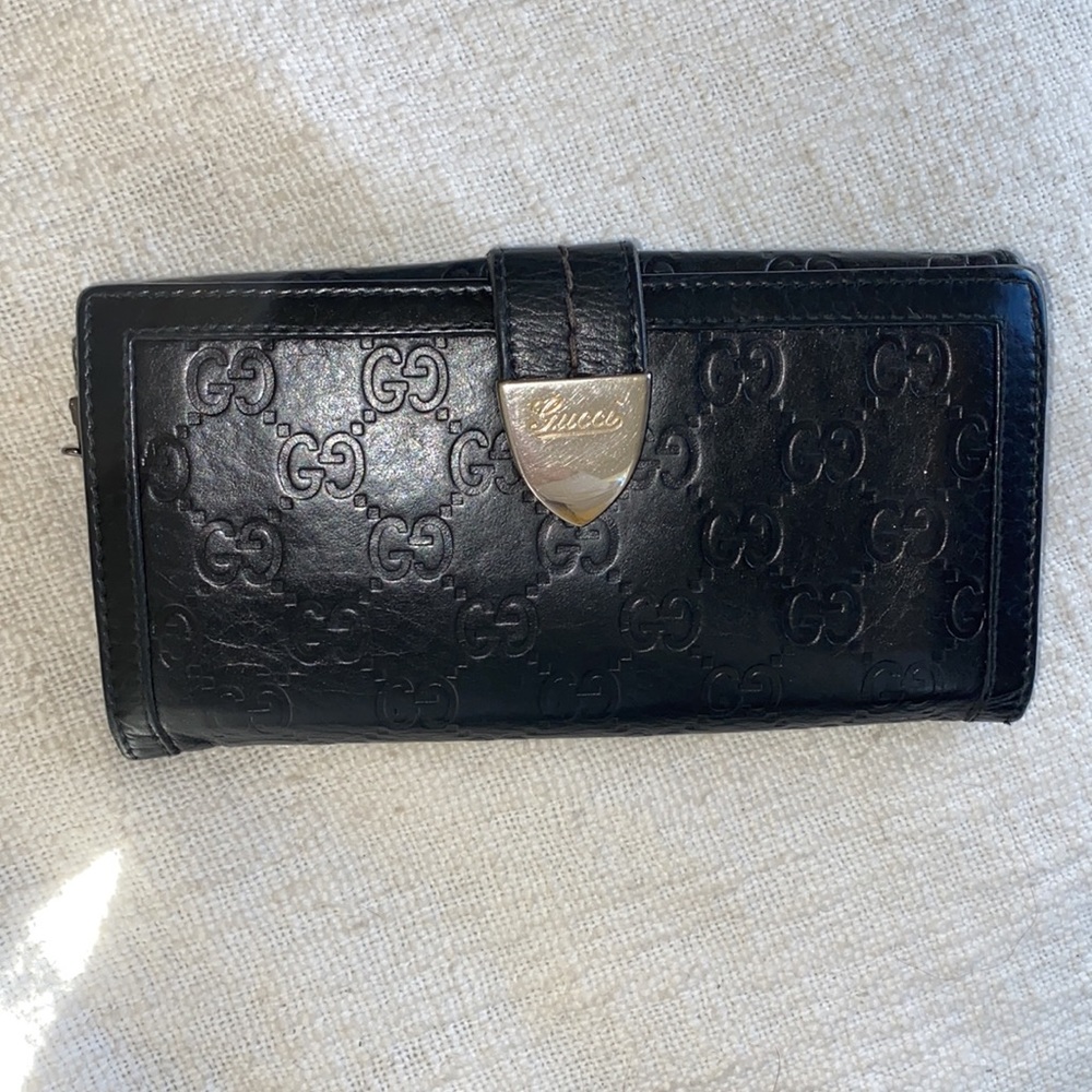 Gucci Wallet on a Chain Logo Embossed Black Leather